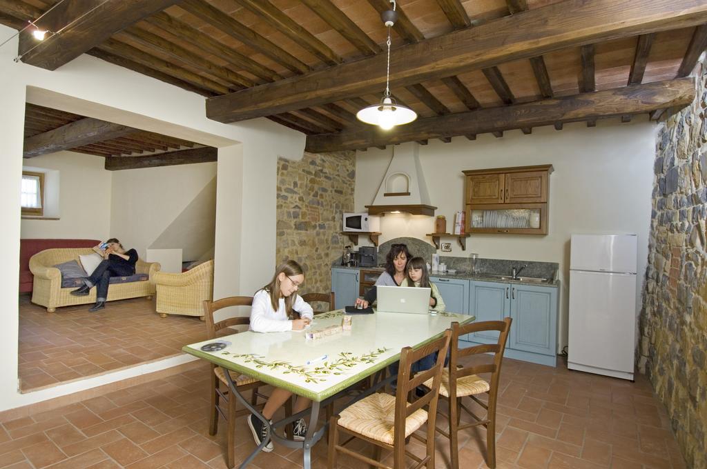 Agriturismo Campo Lungo San Donato in Poggio Zimmer foto